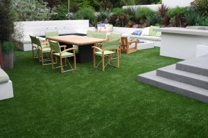 Nice backyard with Evergreen artificial grass     
